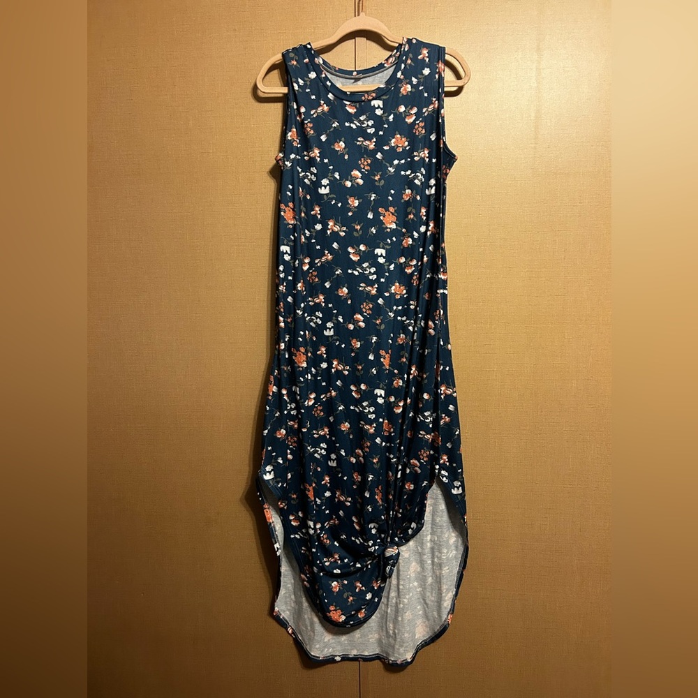Floral Blue Dress Size Large No Sleeves With Pockets